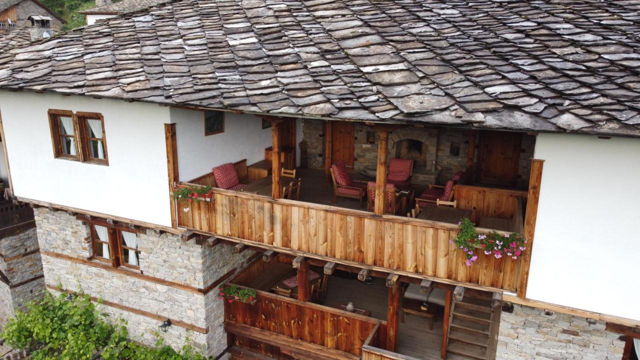 Family Hotel Byalata Kashta Kovacevica Exterior photo