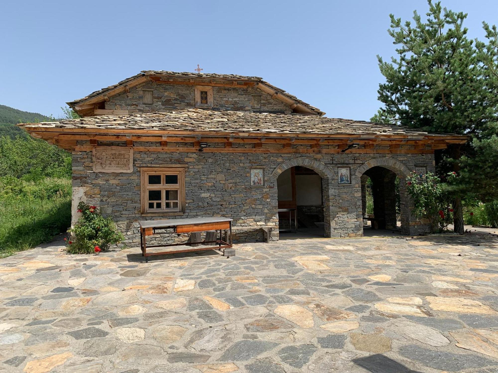 Family Hotel Byalata Kashta Kovacevica Exterior photo